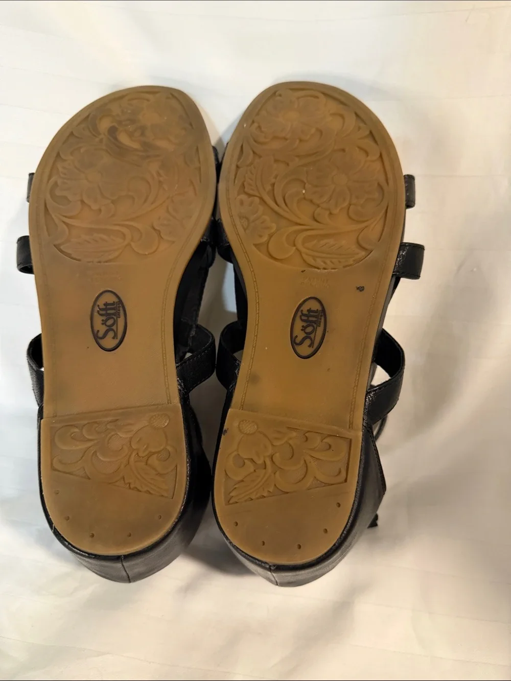 Söfft Black Leather Gladiator Wedge Sandals Gold Hardware - Size 10
